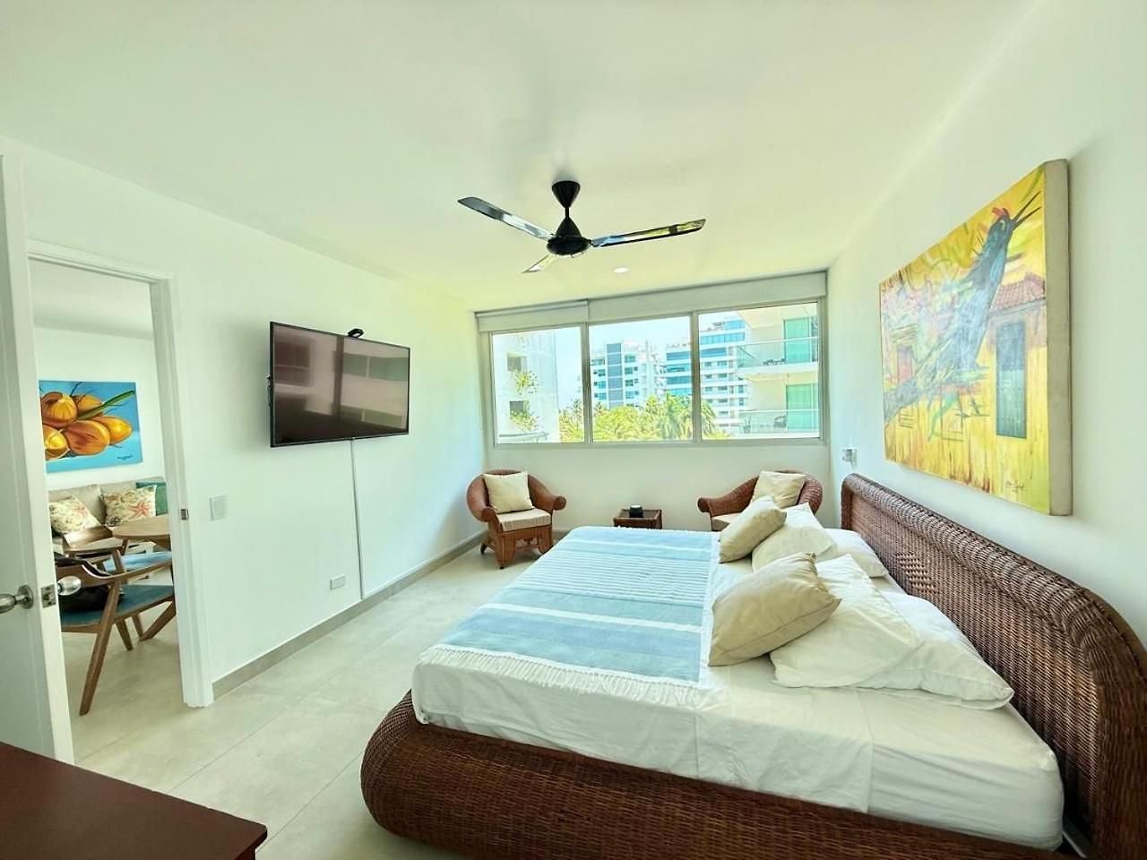 Apartamento Con Acceso Directo A La Playa En Morros 3 *