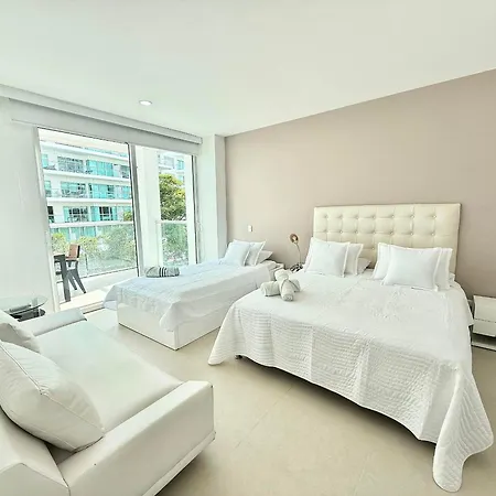Apartamento Con Acceso Directo A La Playa En Morros 3 *